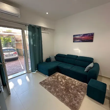 Exlusive アパート